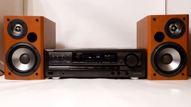 Technics SA EX320 Sony SS CCP 333