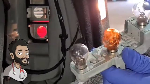 How to change brake light bulb (Mecedes B Class 2006) смотреть онлайн