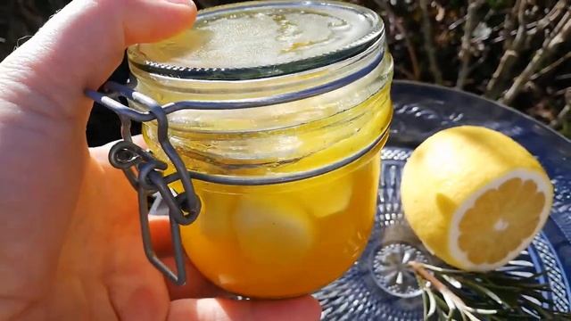 Хрустящий маринованный чеснок с лимоном.Быстрое маринование чеснока в банке объёмом 300 мл. смотреть онлайн