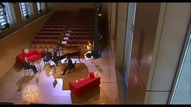 Robert Kahn. Serenade Op. 73. 1st Part. B3 Classic Trio смотреть онлайн