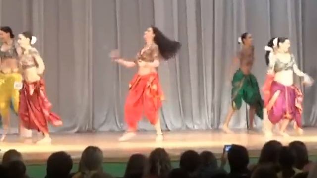 Russian Girls On 'CHIKNI CHAMELI' (KAZAN)2012- Group CHAMPA -красивые русские девушки! смотреть онлайн