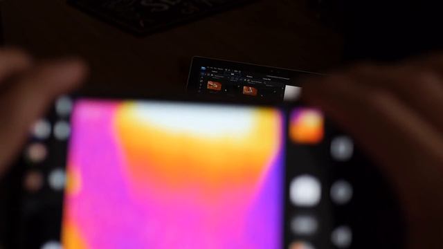 Battle of the thermal imaging cameras: FLIR ONE vs Seek Thermal Compact смотреть онлайн