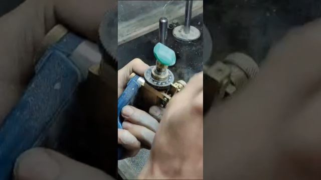 Огранка ромбами на квадранте Фаворит