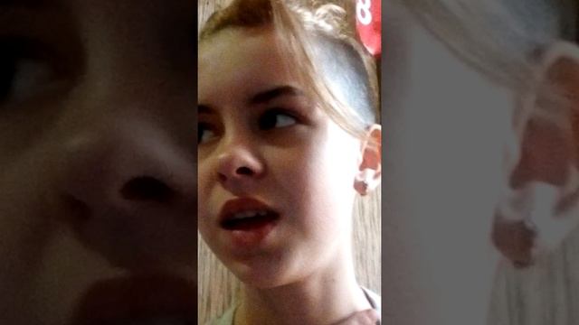 ЭТО МОЙ ВЛОГ ПРО ЧТО Я БУДУ ГОВОРИТЬ!! смотреть онлайн