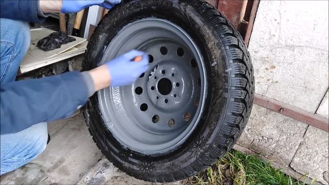 КАК ПОКРАСИТЬ РЖАВЫЕ АВТОМОБИЛЬНЫЕ ДИСКИ | HOW TO PAINT RUSTY CAR RIMS смотреть онлайн