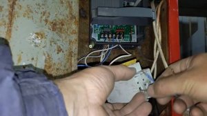 Как подключить два двигателя от одного частотника.