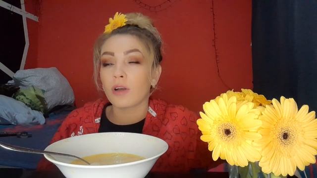 МУКБАНГ...  /суп с пельменями