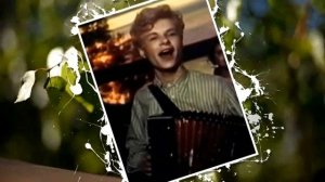 Рязанский Русский Народный хор -  Над окошком месяц