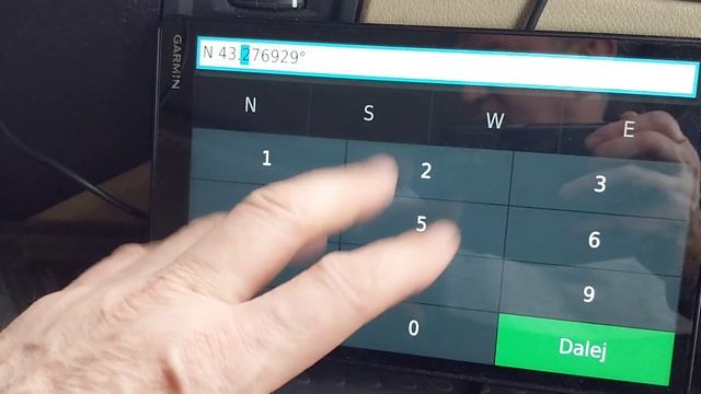Как забивать координаты минусовые на навигаторе Garmin DEZL LGV1000 смотреть онлайн