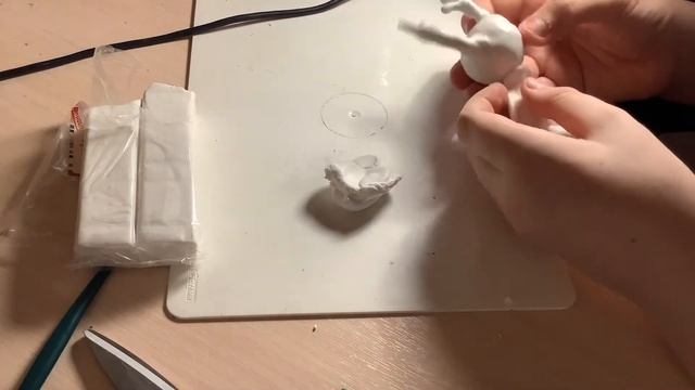 Леплю из глины полого рыцаря из hollow knight смотреть онлайн