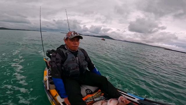 feelfree lure 10 kayak set up with outboard, first testing succesfull смотреть онлайн