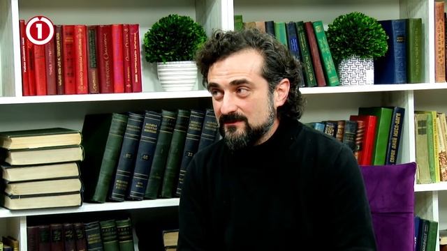 Ի տարբերություն 2008-ի պետությունը մտցնում է արտակարգ դրություն մեզ պաշտպանելու համար смотреть онлайн
