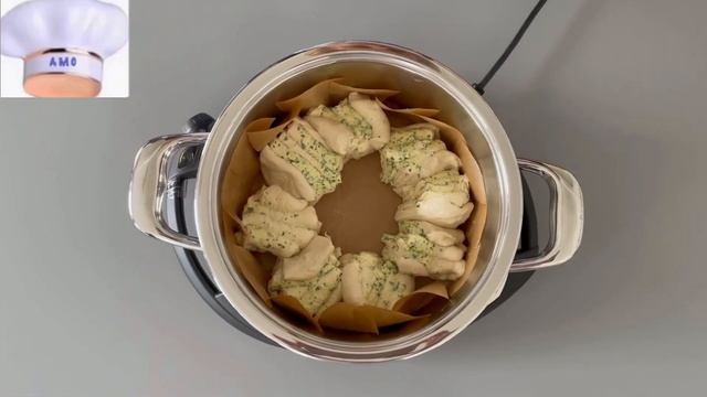 Слоёный хлеб с зеленью в АМС