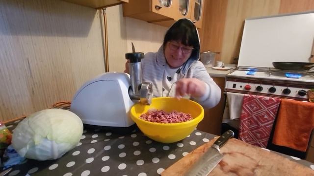 НЕОБЫЧНЫЕ КОТЛЕТЫ ИЗ... смотреть онлайн