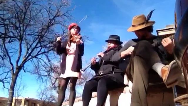 When I Get Lo I Get Hi by Dusty Daleo, Roslyn "Squeaks" DeRoos, and Liv O смотреть онлайн