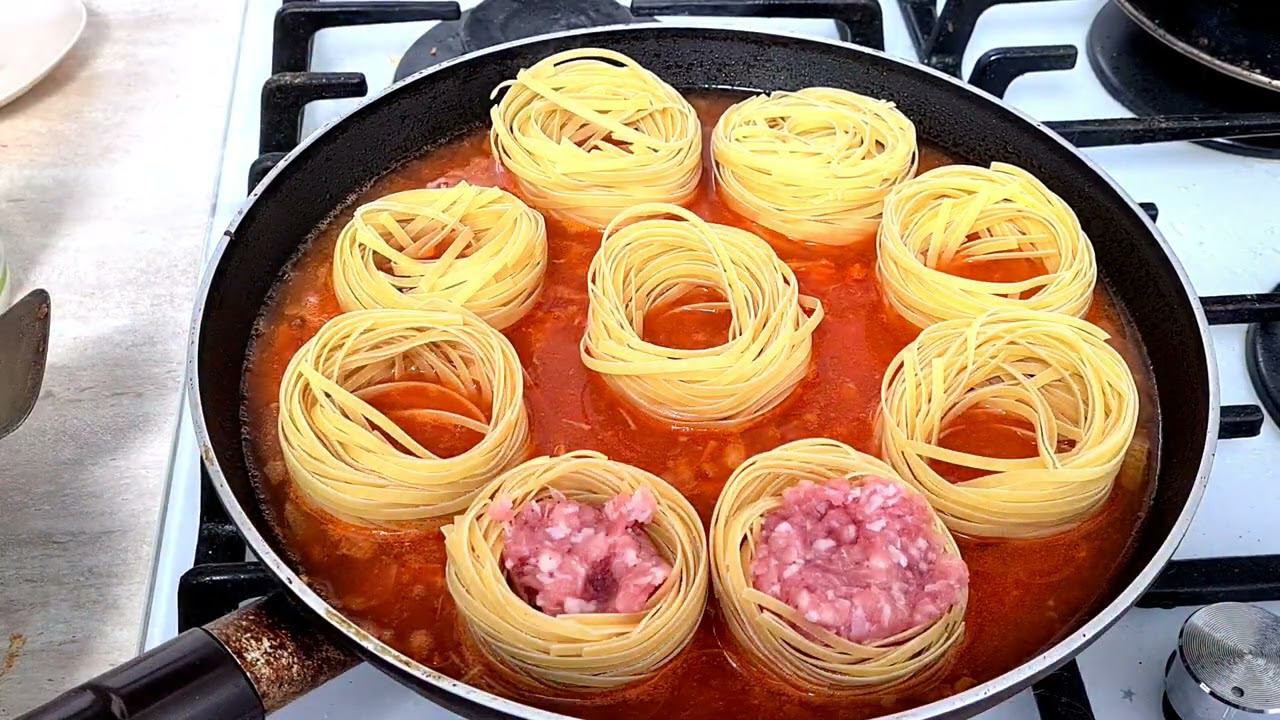 ГНЕЗДА ТАЛЬЯТЕЛЛЕ С МЯСНЫМ ФАРШЕМ быстро, вкусно и в одной сковороде Рецепт от Всегда Вкусно смотреть онлайн