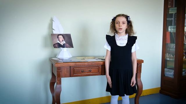 А.С. Пушкин на китайском и на английском языках смотреть онлайн