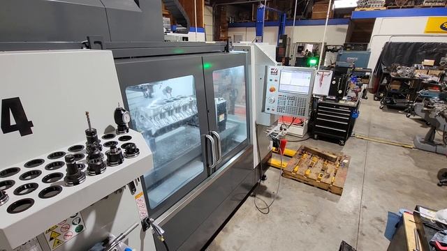 Decking a viper block in Haas CNC - Floor to Floor in 1 hour! (Timelapse, no talking) смотреть онлайн
