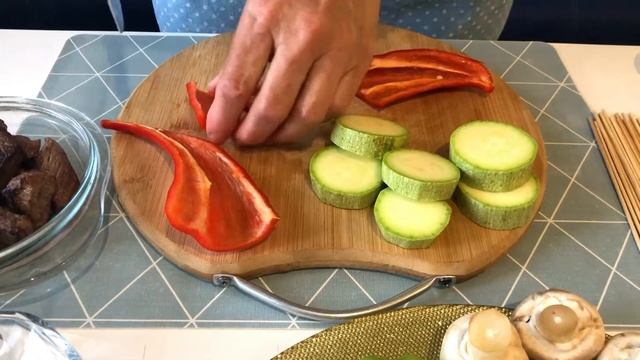 Домашние шашлычки с овощами. смотреть онлайн