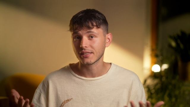 Samsung Galaxy S23 Ultra vs Pro Camera. Anamorphic Lens Battle! смотреть онлайн