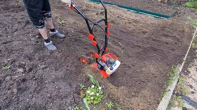 Крот 2 Dde 2.8 л/с в работе.