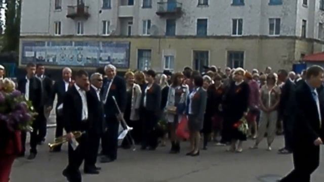 город Зимогорье Парад 9 Мая смотреть онлайн