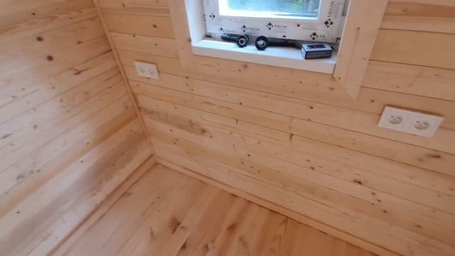 Делаем полки в парной | Заводим электричество в баню смотреть онлайн