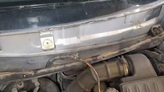 Wymiana filtra paliwa Nissan Micra K12 - 1.5 dCiWymiana filtra paliwa Nissan Micra K12 - 1.5 dCi смотреть онлайн