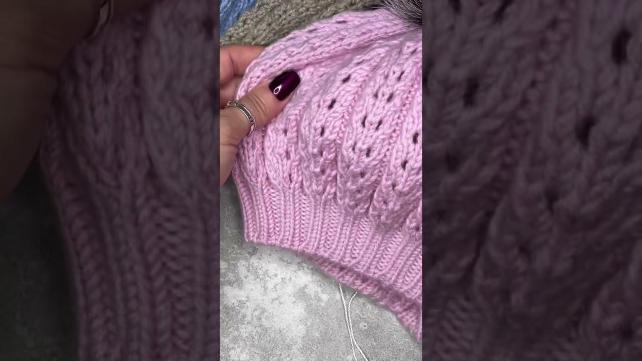 Мастер-класс по вязанию стильного берета с помпоном для девочки спицами. Простой и эффектный узор. смотреть онлайн