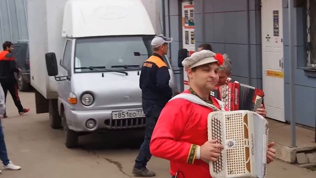 В.Б.и Б.И.Рок-н-ролл уже мертв, а гармонь ещё нет!!!! смотреть онлайн