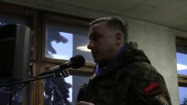 Народне Віче 31 січня 2014 року в приміщенні Тернопільської ОДА. Володимир Стаюра