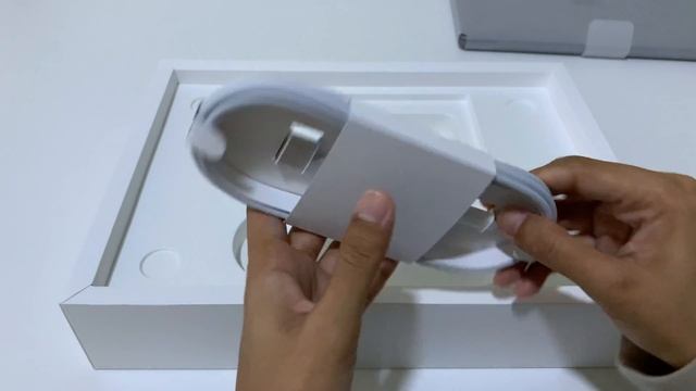 M1 Pro MacBook Pro 14 inch unboxing | my first ever MacBook, silent unboxing & asmr? смотреть онлайн