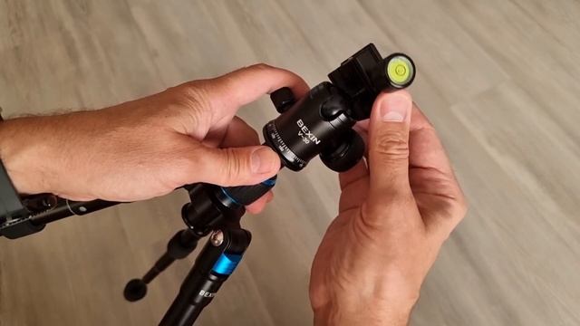 Штатив для фотоаппарата из металла компактный смотреть онлайн