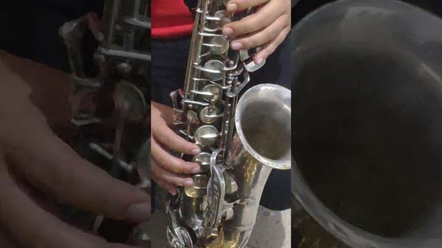 Saxophone alto Emperor made buescher factory by bossey & hawkes смотреть онлайн