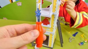 Пожарный Сэм и тренировочная башня   Играем с Даником в пожарных  Fireman Sam and fire rescue tower