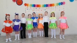 Семицветик Песня я живу в России