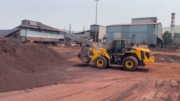 LiuGong 886H Wheel Loader Working In Iron Ore Loading