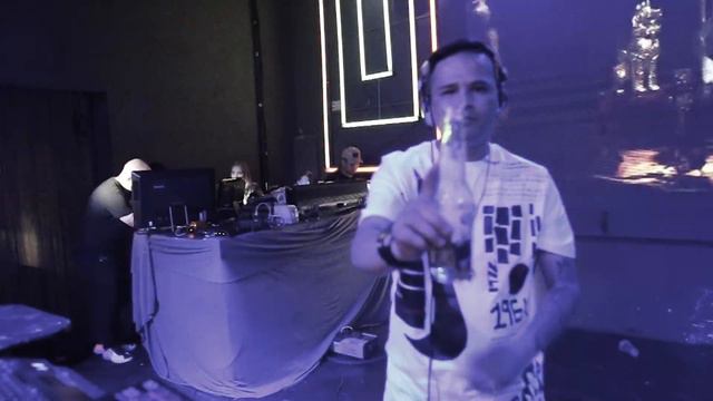 DISCOTECA LATINA REGGAETON EN BRAZIL смотреть онлайн