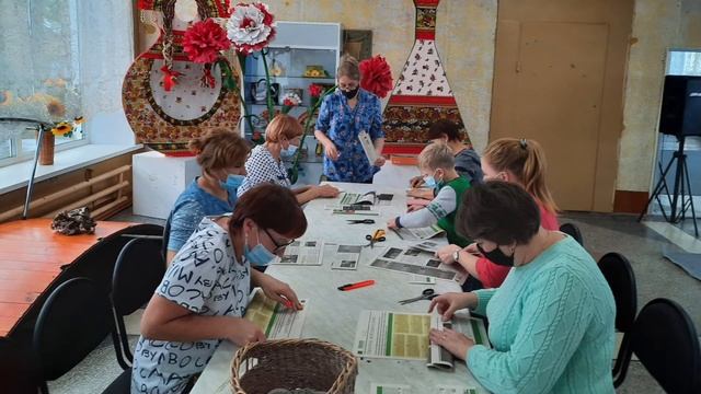Мастер-класс по изготовлению корзины из газетных трубочек. Первый модуль смотреть онлайн