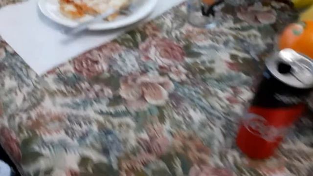 ПОСЛЕ ВКУСНОГО ОБЕДА ПО ЗАКОНУ АРХИМЕДА ПОЛАГАЕТСЯ caffe' смотреть онлайн