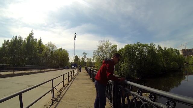 Закинул магнит у дома и был шокирован и доволен!!! Magnet fishing смотреть онлайн
