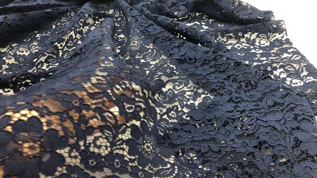 Кружевное полотно Dolce&Gabbana смотреть онлайн