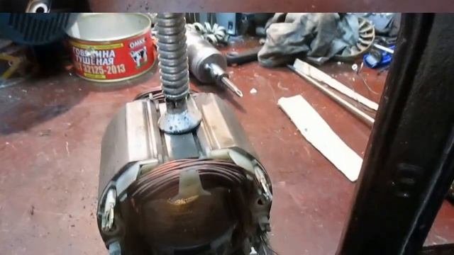 Makita 2414NB Торцовочная пила. смотреть онлайн