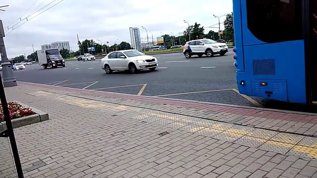 2 лиаза маршрута 157 на Парк победы смотреть онлайн