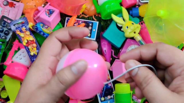 Some interesting and tasty candies with fant flyer and ASMR смотреть онлайн