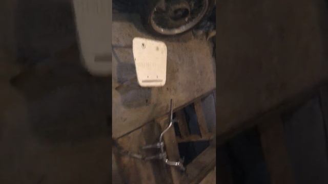 Начало пути мотоцикла Урал новые руки Урал воскресни куча хлама будет в деле)) переделать под боббе смотреть онлайн