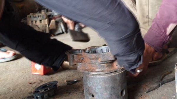 Ssangyong istana starter motor repair , Starter motor 12 volt repairing ,Change  pinion gear starte