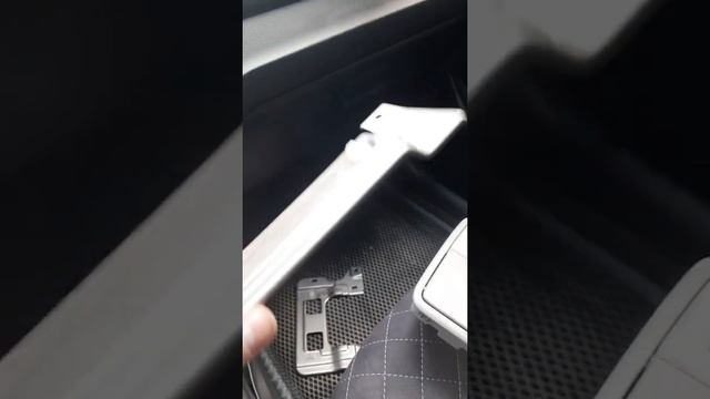 Установка плафона с очечником киа рио 3 смотреть онлайн