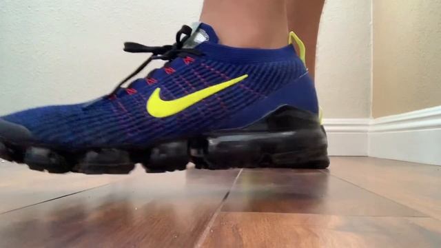 MY NIKE AIR VAPORMAX 3 $200 POPPED!!(Nike Manufacturing Problem!?) смотреть онлайн