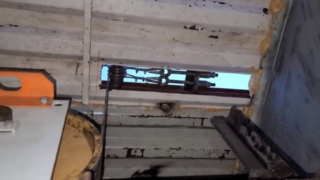 Лифт в контейнерный дом: ловители, необычная подвеска смотреть онлайн